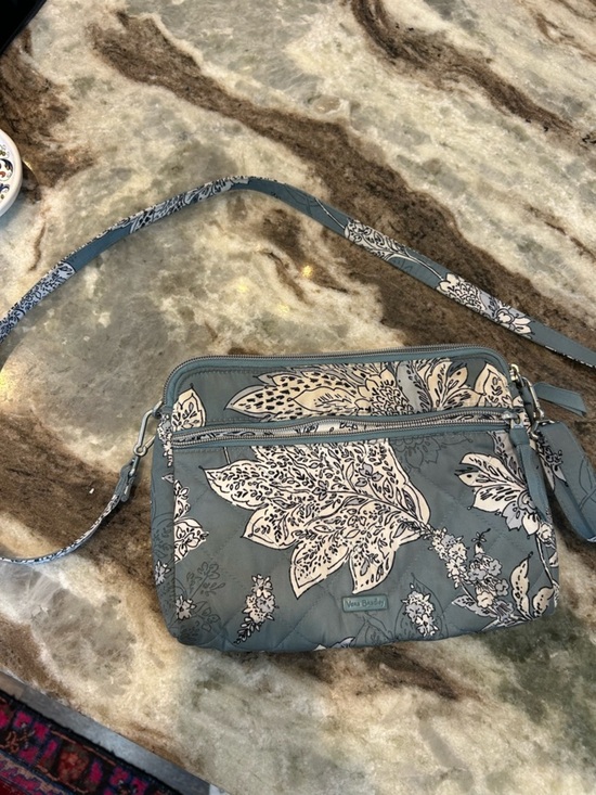 Vera Bradley Handbags - Vera Bradley triple compartment Crossbody in tiger lily blue has stains GUC